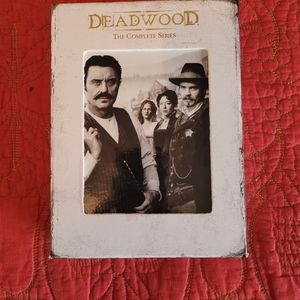 DVD complete Deadwood series